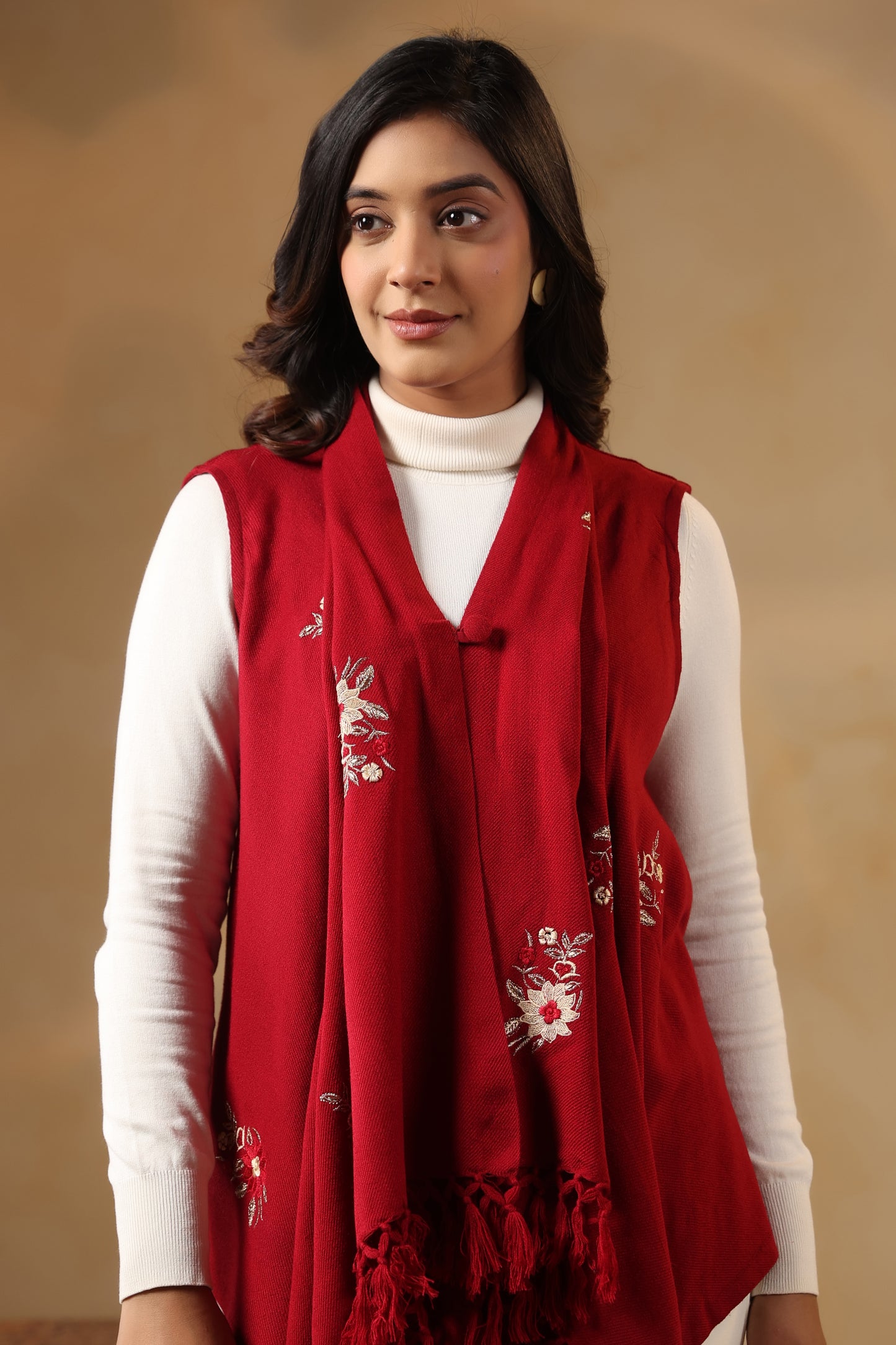 Women's Sleeveless Floral Zari Embroidery Shrug Cardigan | Red