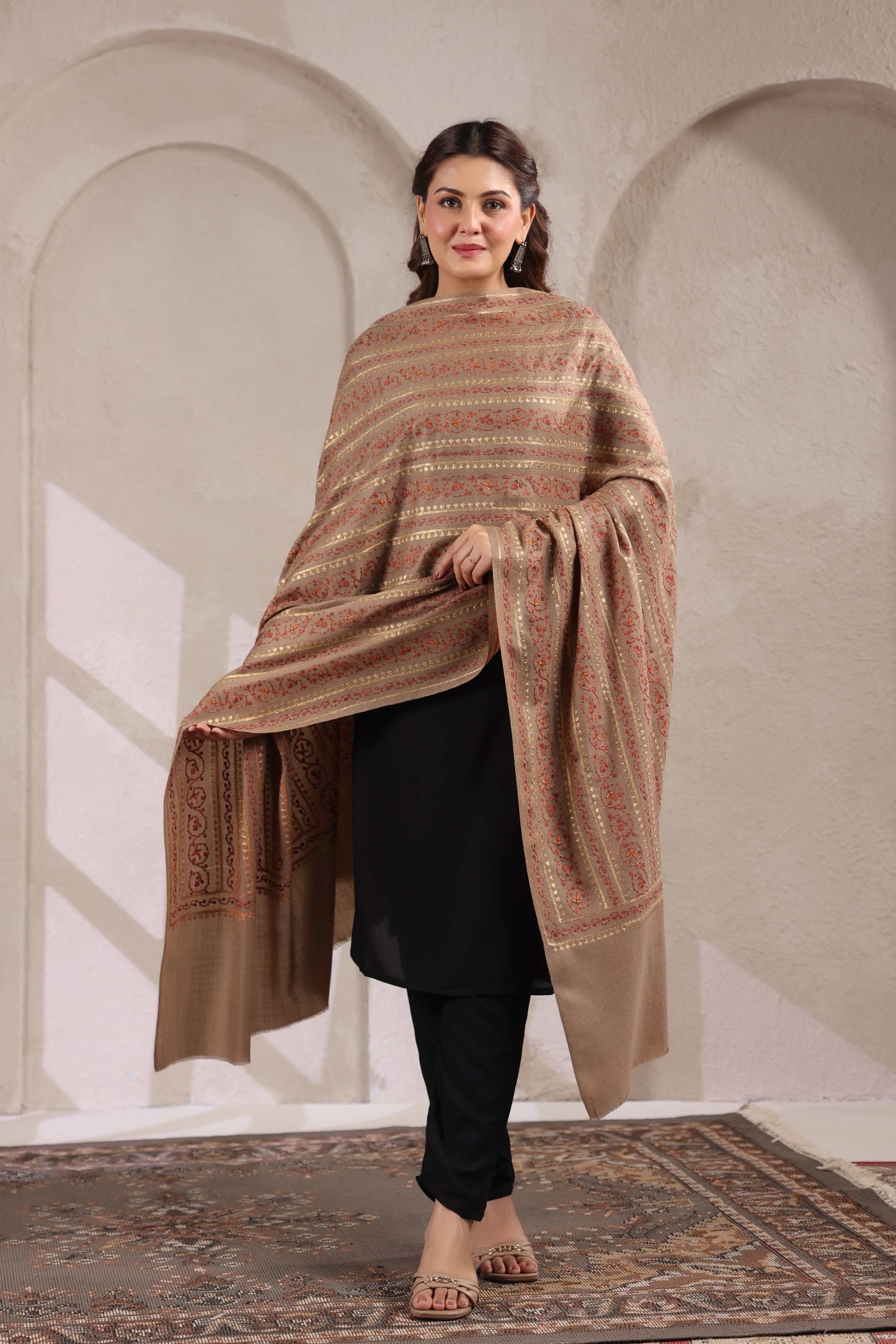 Sozni Zari Embroidery Kashmiri Shawl | Beige