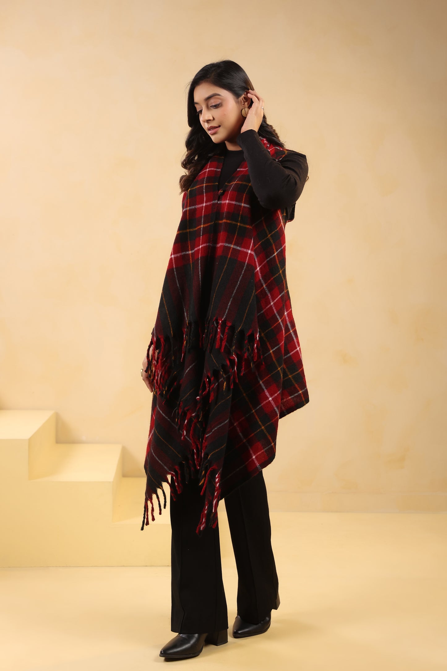 Women's Sleeveless Checkered Shrug Cardigan | Black