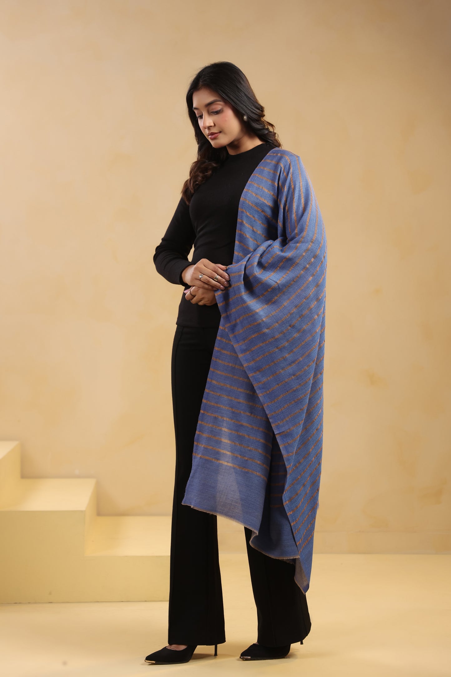 Fine Wool Horizontal Zari Stripes Stole | Blue