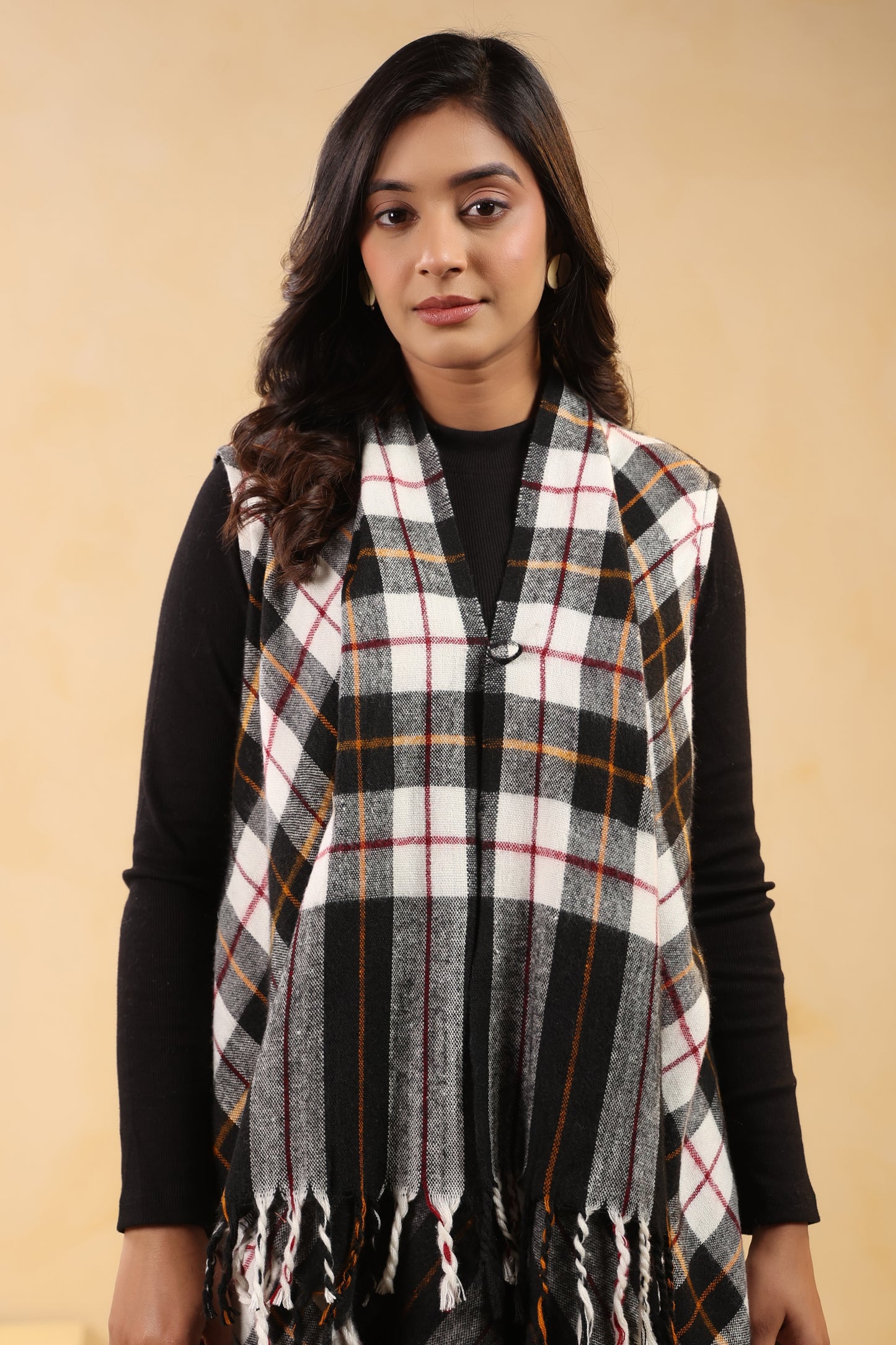 Women's Sleeveless Checkered Shrug Cardigan | White