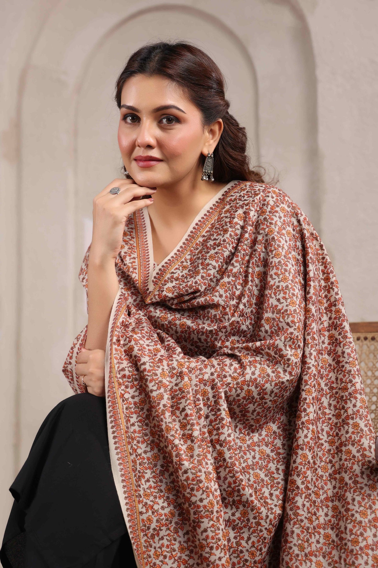Kashmiri Sozni Jaal Embroidery Shawl | Beige