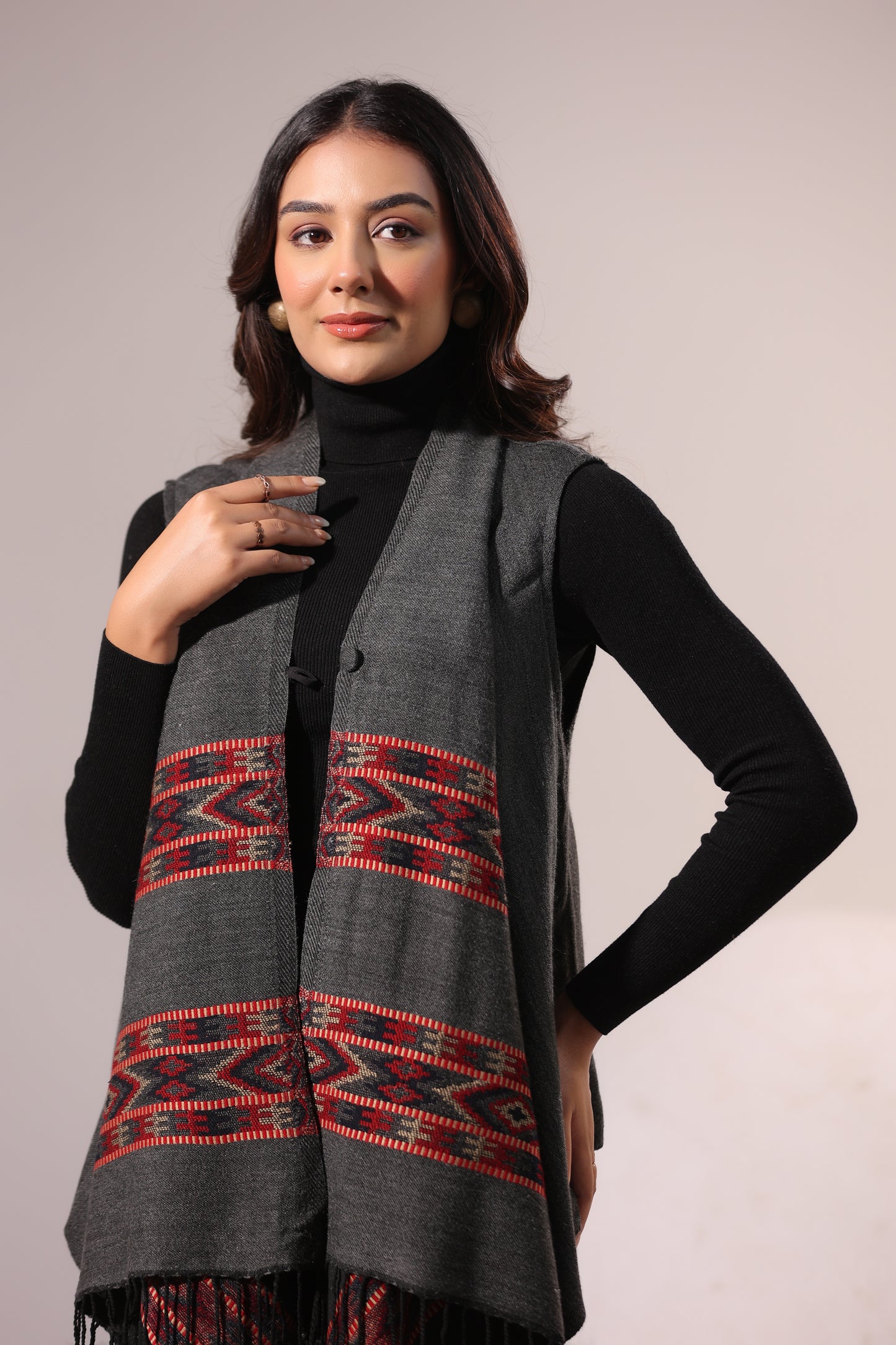 Women's Sleeveless Kullu Pattern Shrug Cardigan | Grey