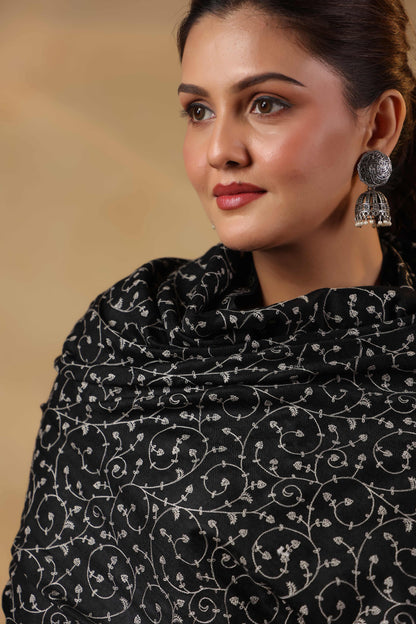 Kashmiri Jaal Embroidery Floral Shawl | Black