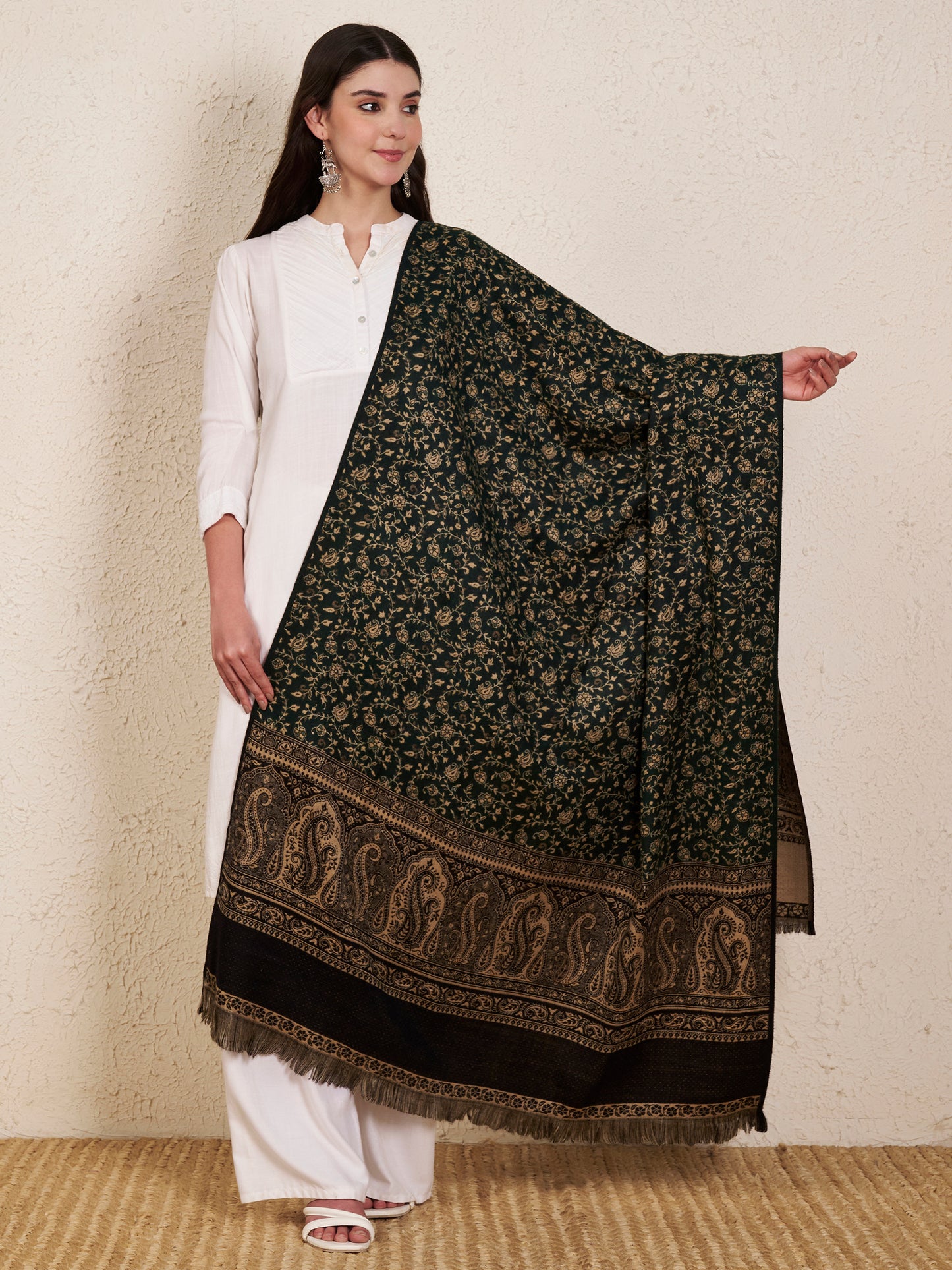Woolen Kani Shawl with Intricate Kashmiri Paisley & Floral Woven Design (Green)