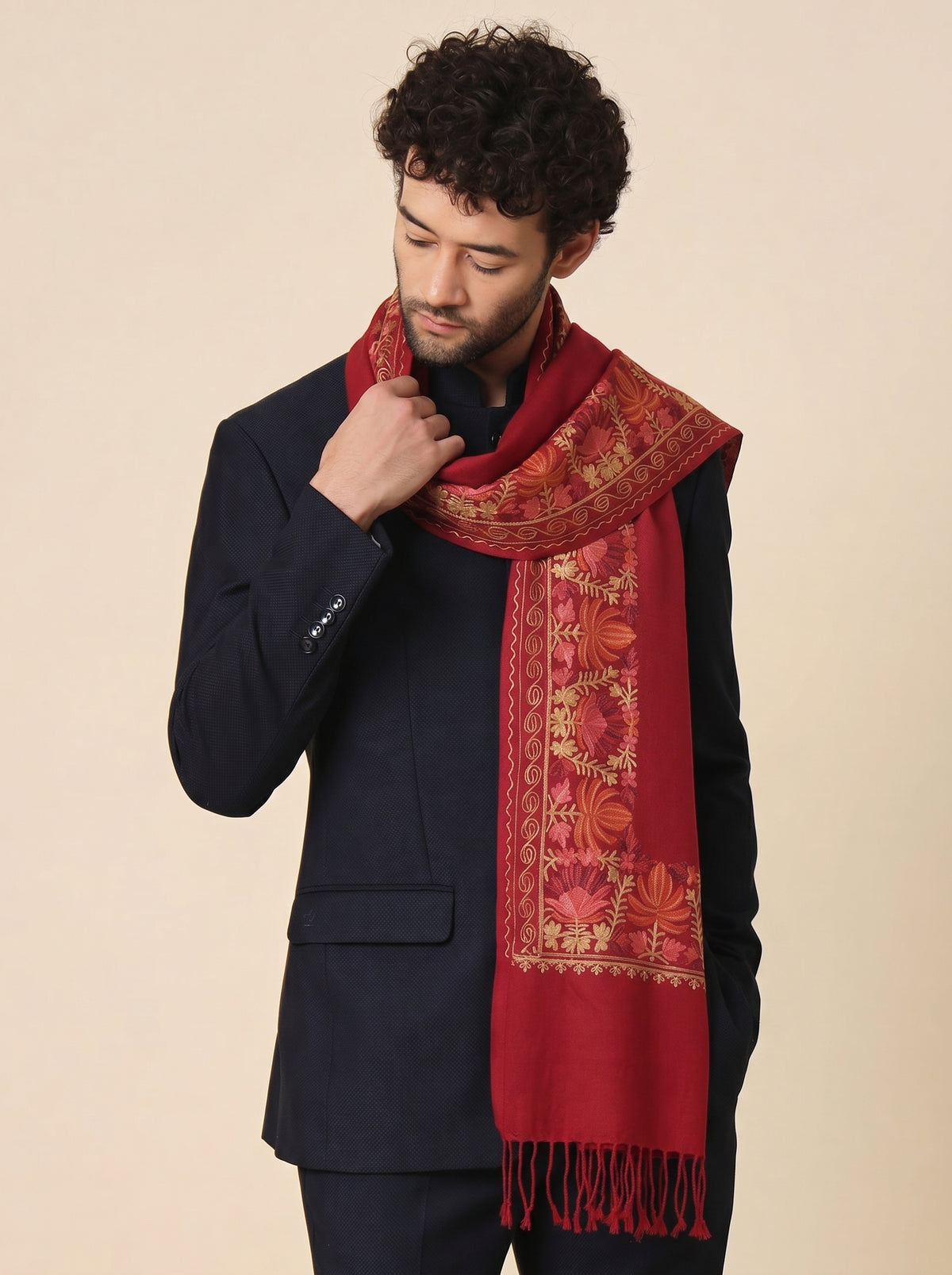 Kashmiri Aari Embroidery Woollen Stole for Men | Red