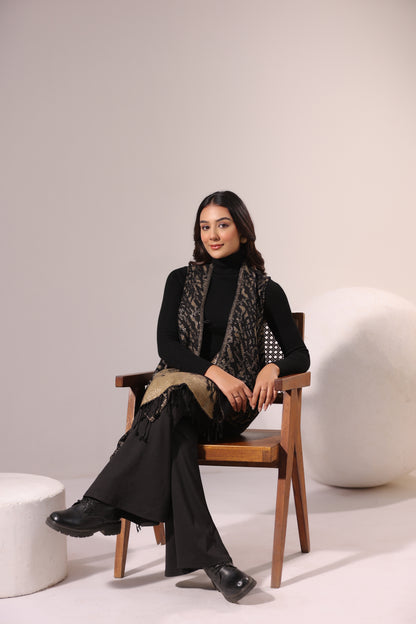 Women's Sleeveless Zari Pattern Shrug Cardigan | Black