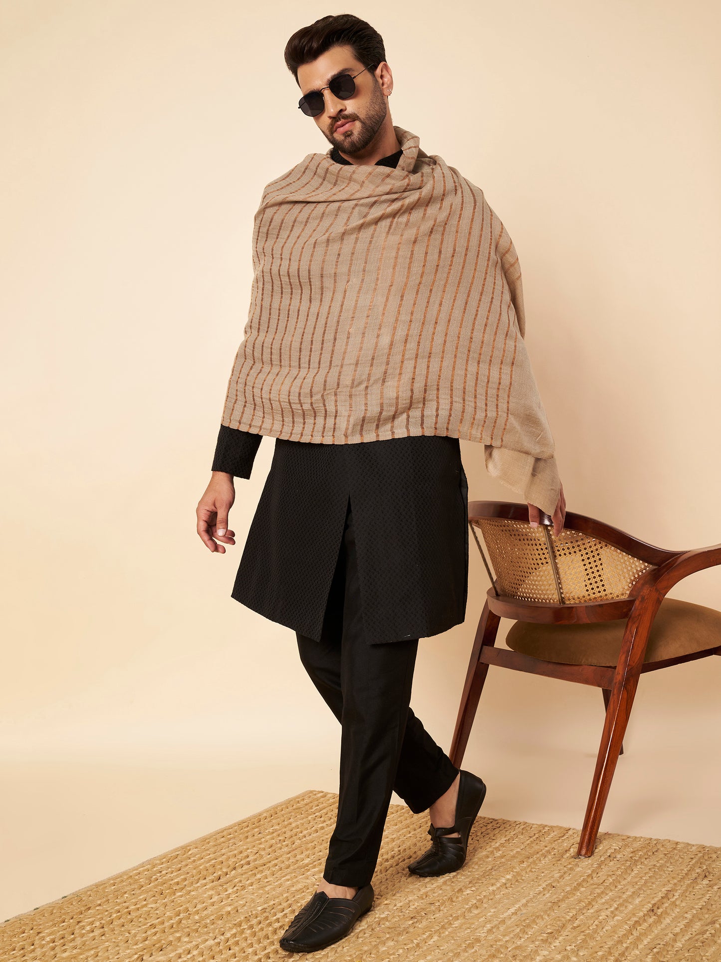 Fine Wool Horizontal Zari Stripes Stole | Beige