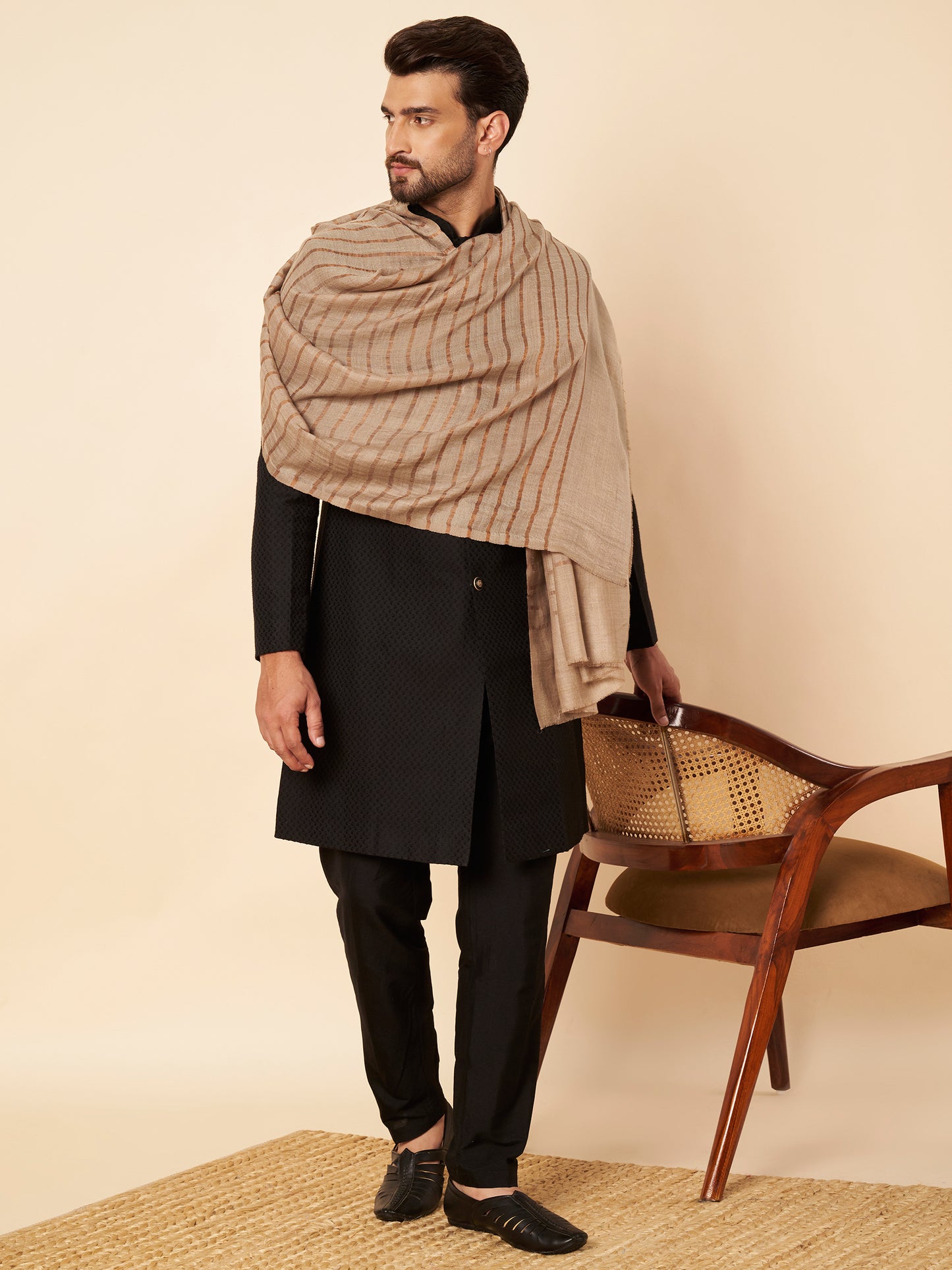 Fine Wool Horizontal Zari Stripes Stole | Beige