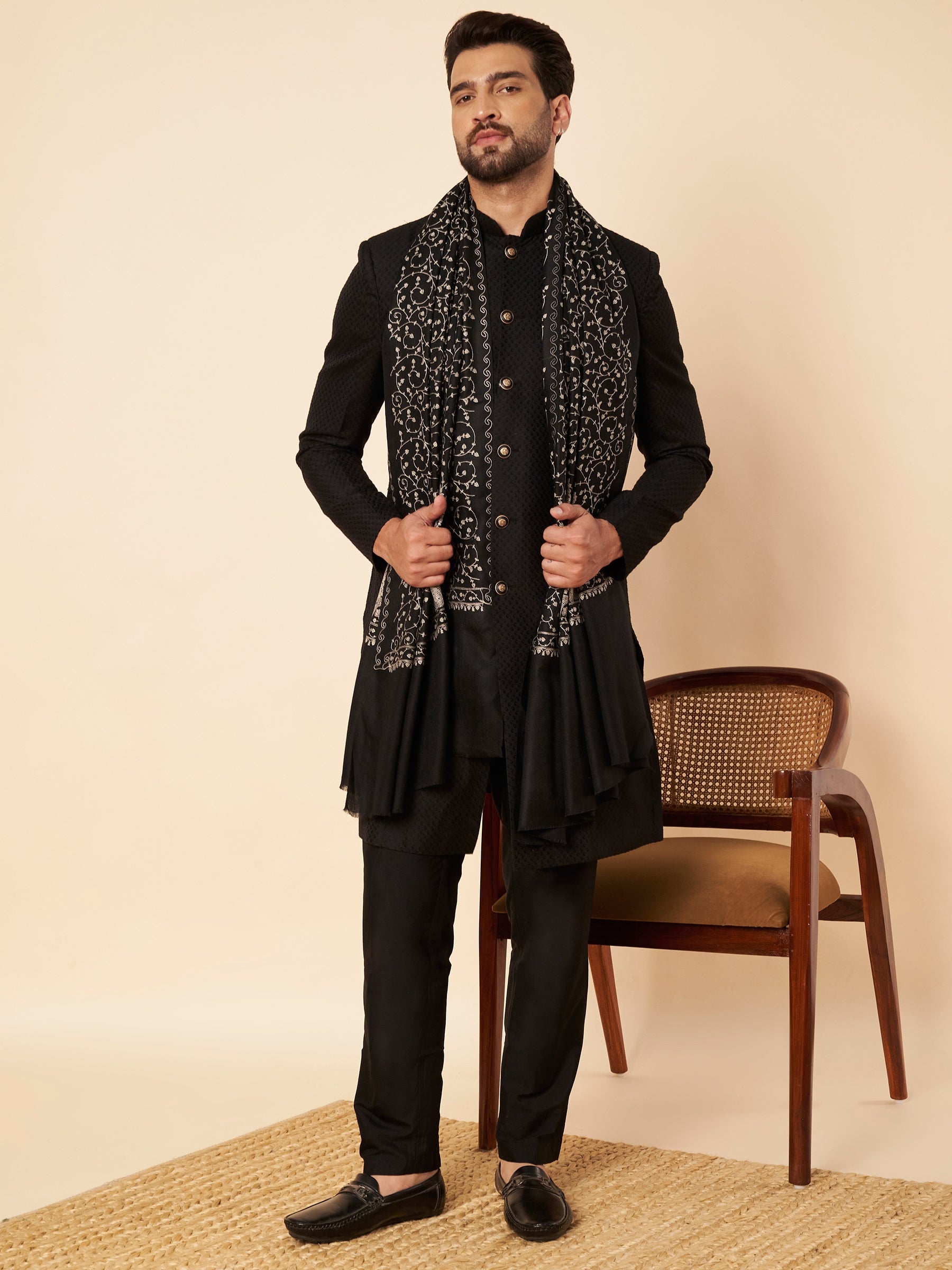 Pure Wool Shawl with All-over Royal Motifs Sozni Embroidery - view 3
