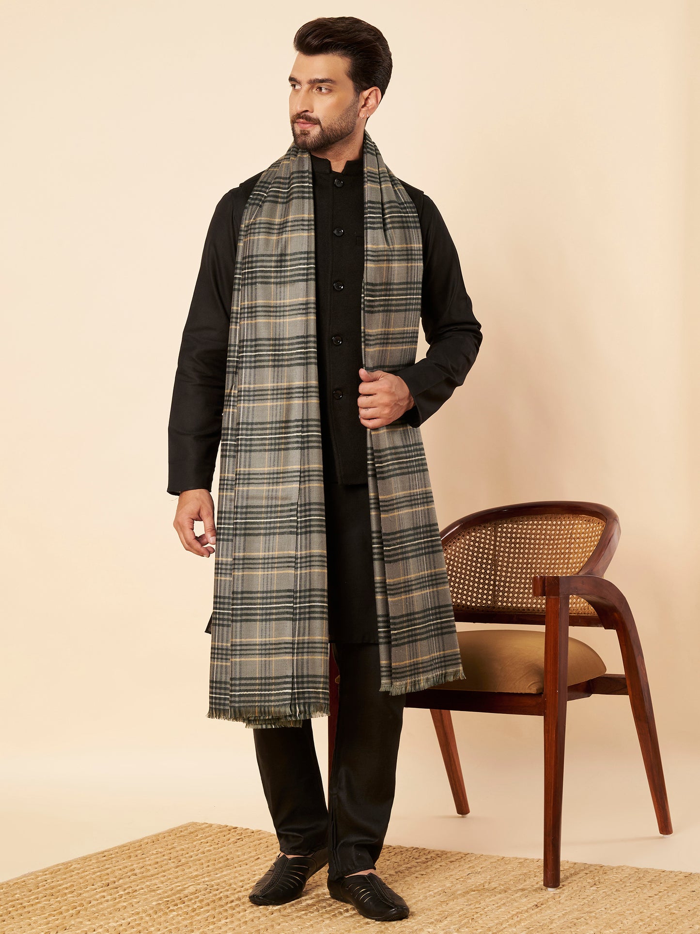 Men's Woollen Lohi Shawl | Grey Stripe Check