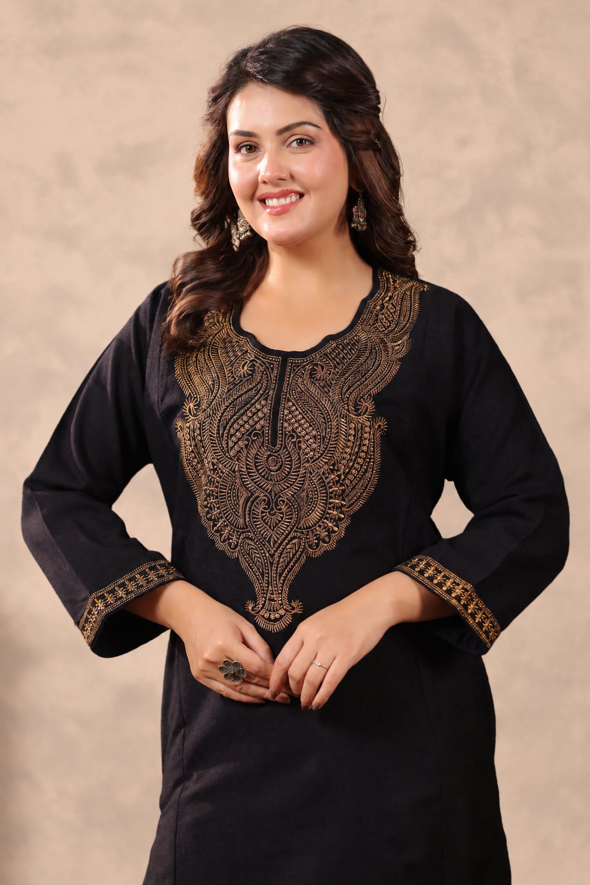 Heavy Zari Embroidery Kashmiri Pheran | Black - view 5