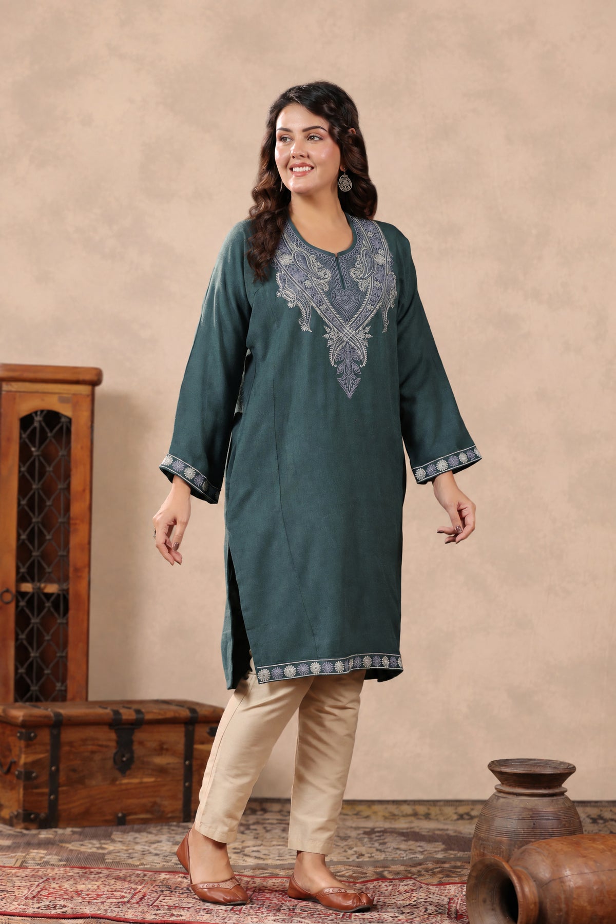 Floral Zari Embroidery Kashmiri Pheran | Grey - view 4