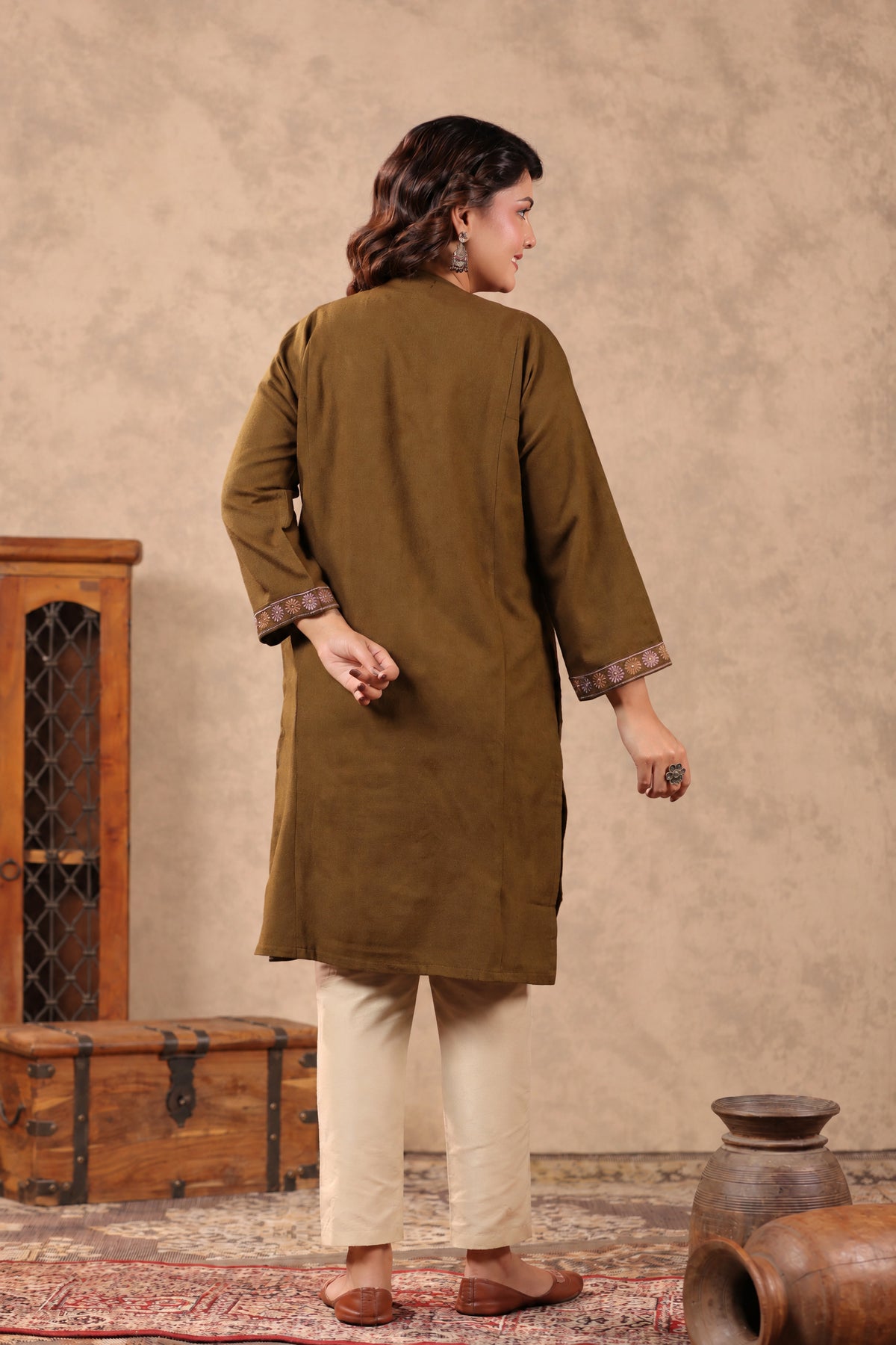 Floral Zari Embroidery Kashmiri Pheran | Tobacco Brown - view 2