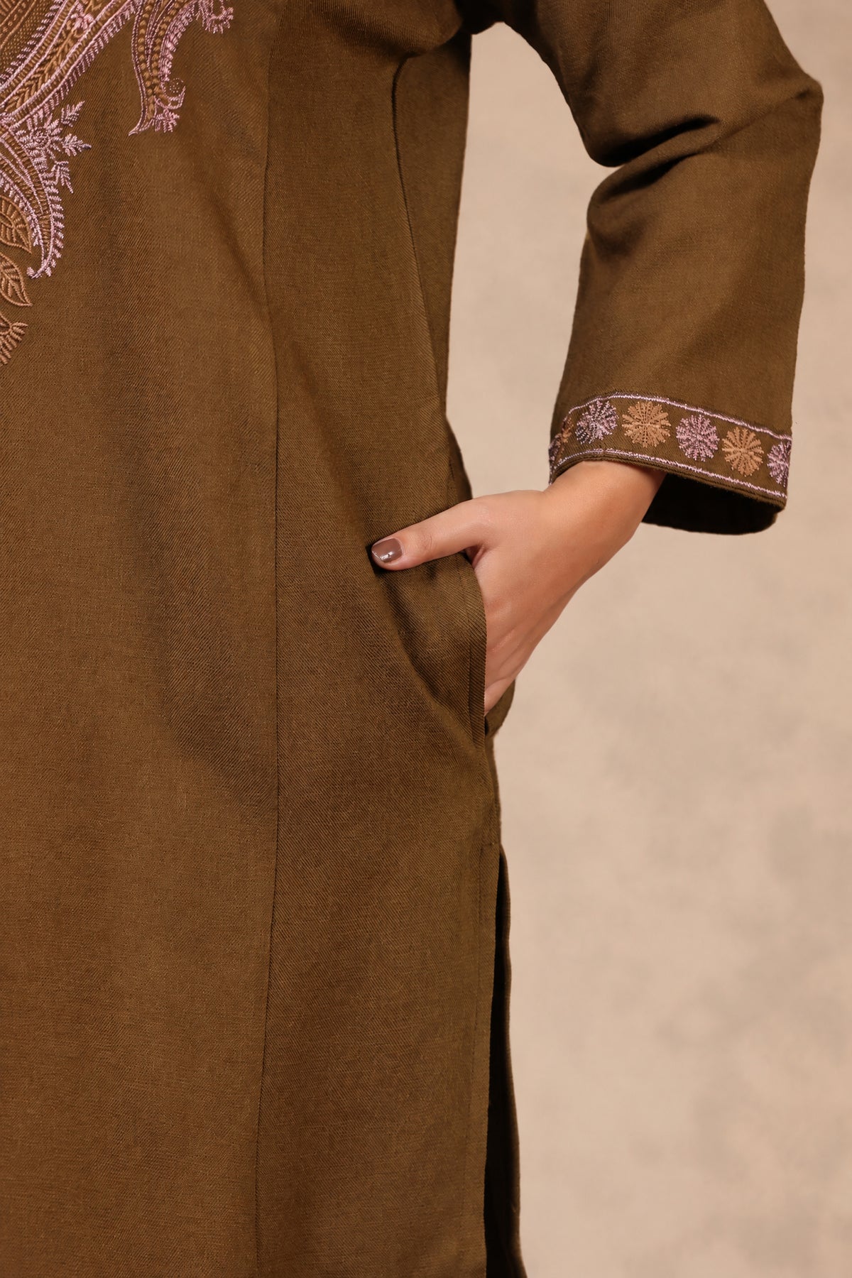 Floral Zari Embroidery Kashmiri Pheran | Tobacco Brown - view 8