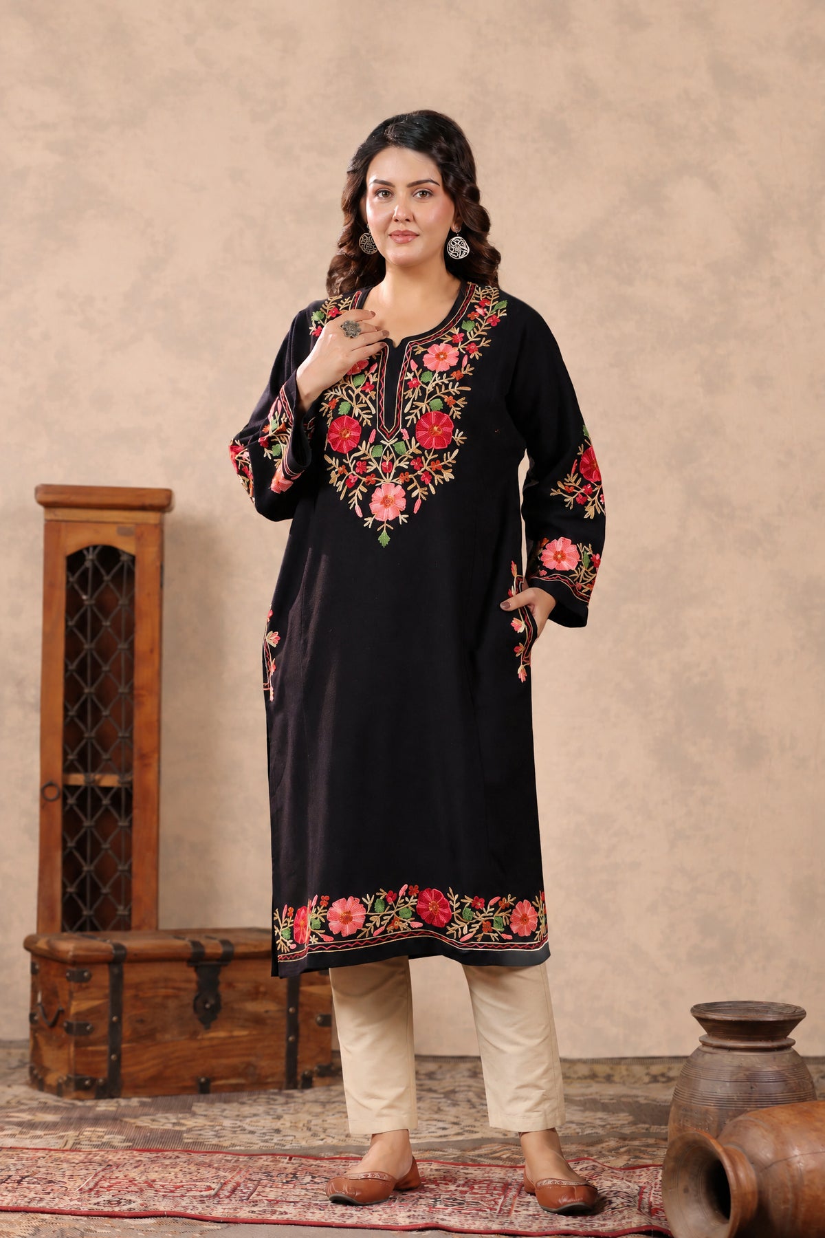 Floral Border Aari Embroidery Kashmiri Pheran | Black - view 3
