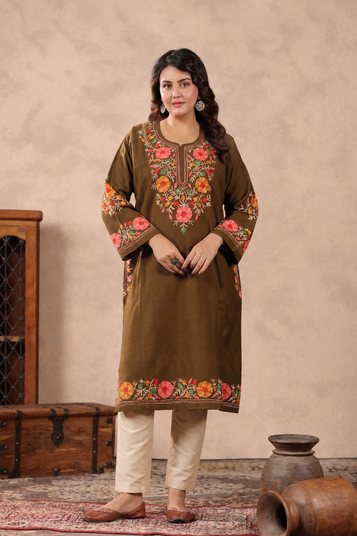 Floral Border Aari Embroidery Kashmiri Pheran | Tobacco Brown