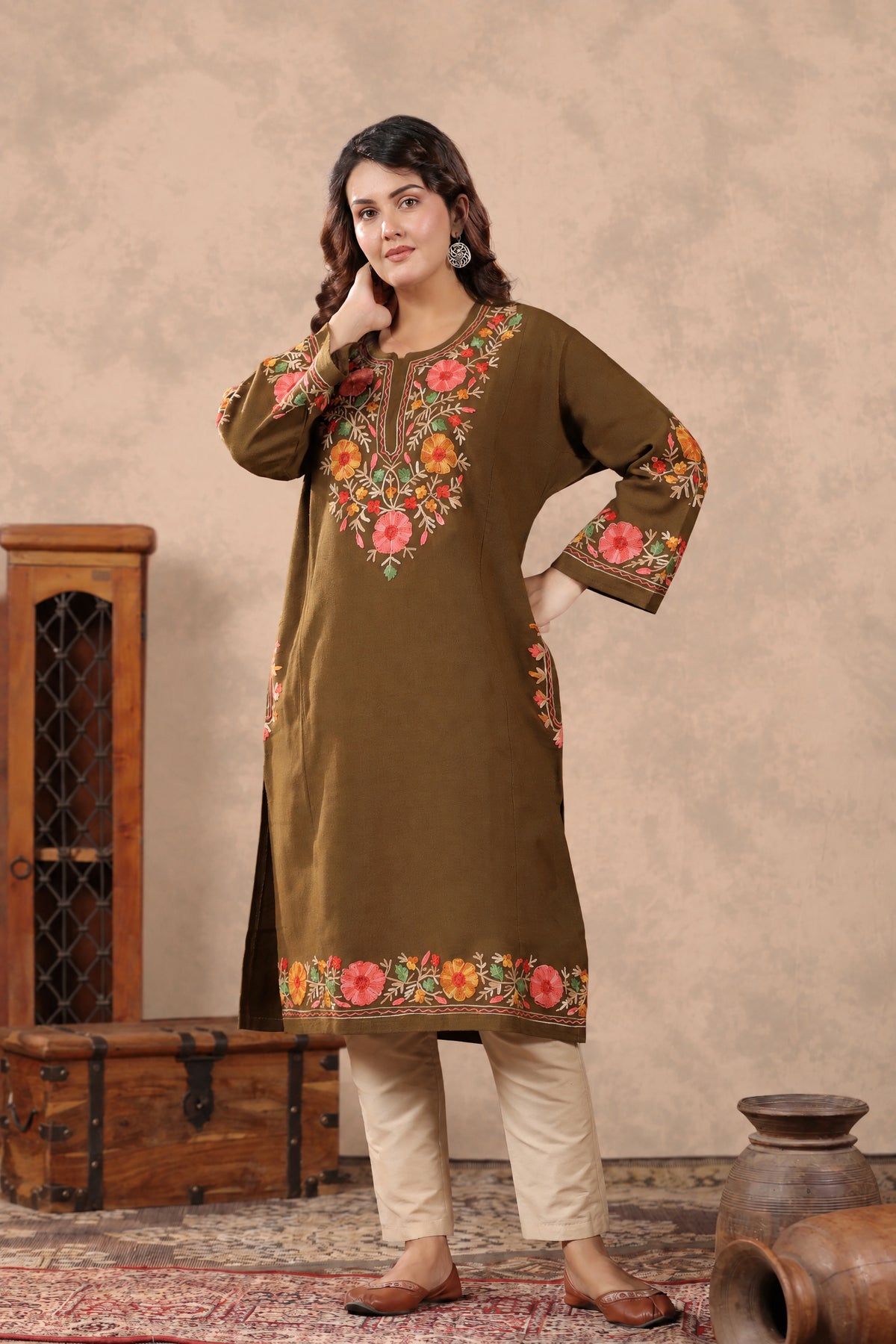 Floral Border Aari Embroidery Kashmiri Pheran | Tobacco Brown - view 5