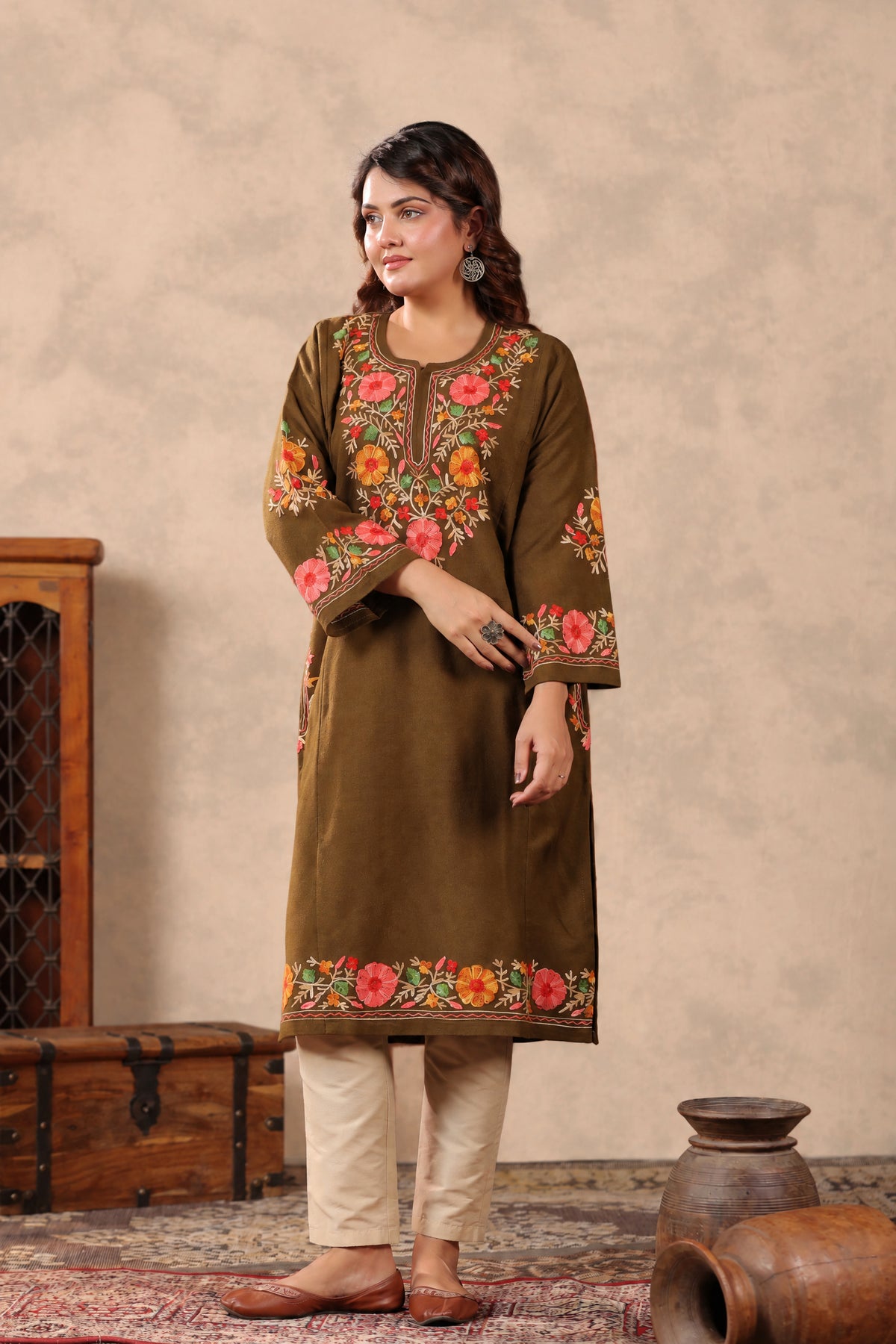 Floral Border Aari Embroidery Kashmiri Pheran | Tobacco Brown - view 6