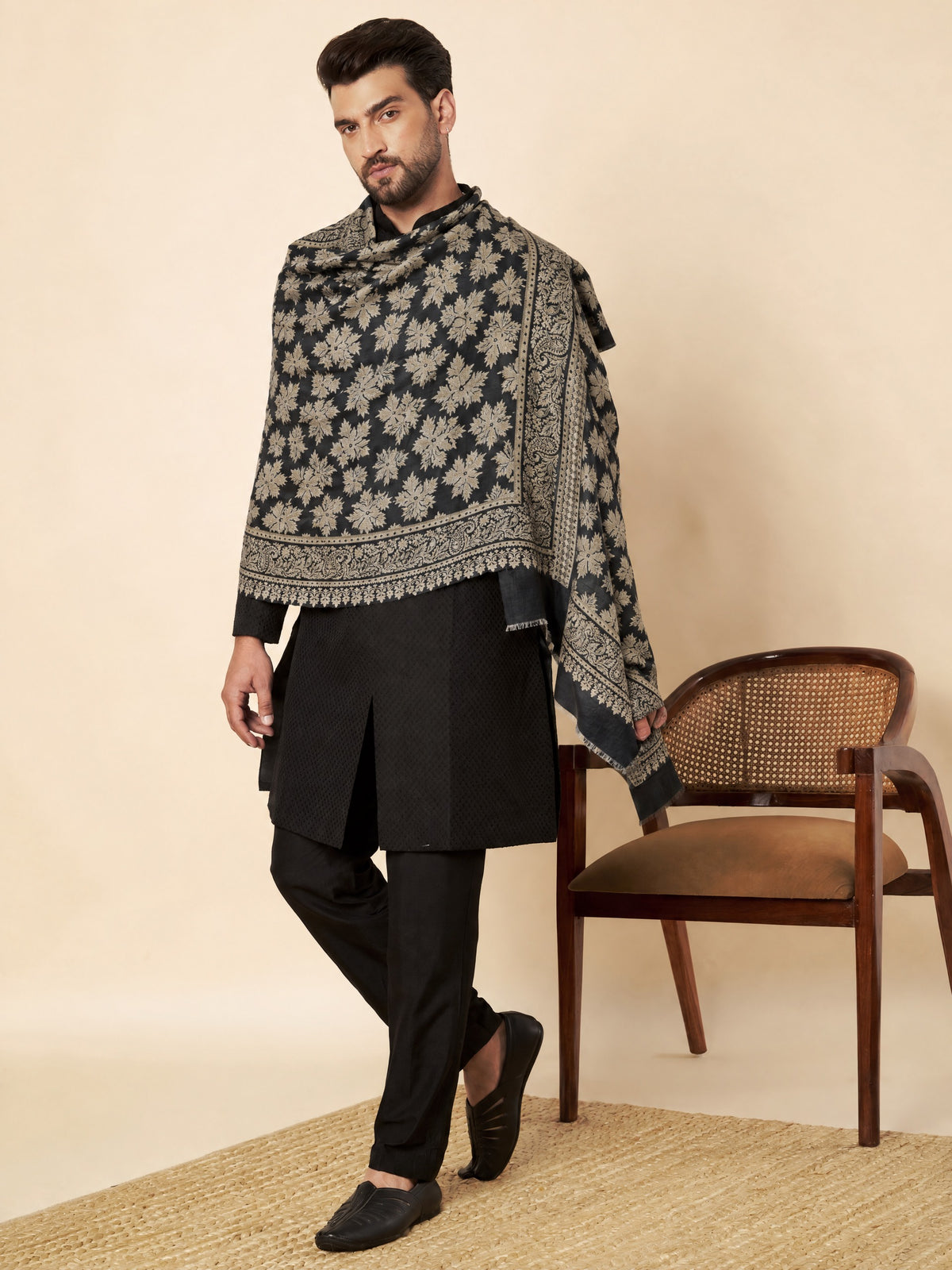 Kani Chinar Zari Woven Stole for Men Black - image 3