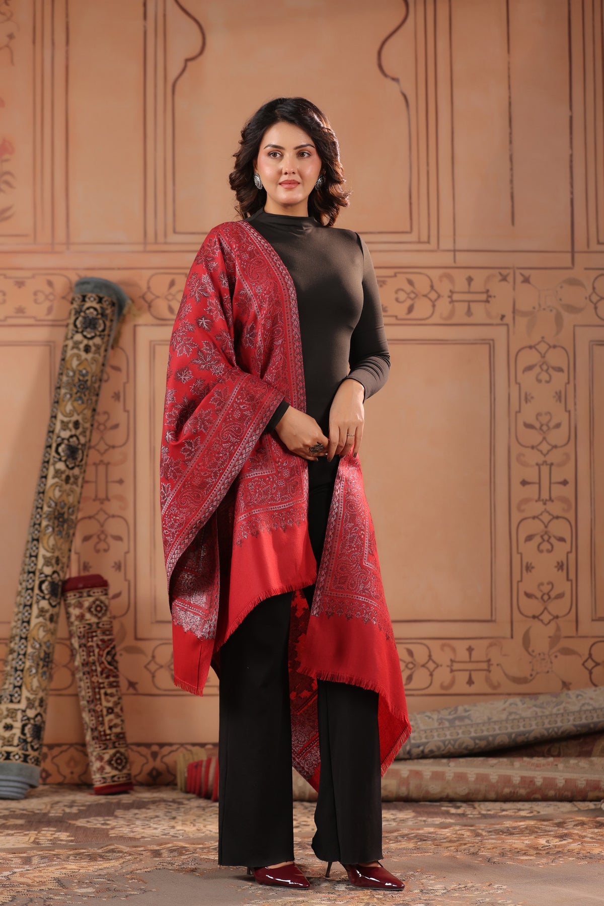 Kani Chinar Zari Woven Stole for Women | Red - image 4