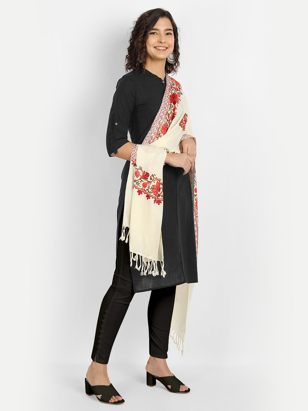 Kashmiri Aari Embroidered Woollen Stole | Off White - Zamour