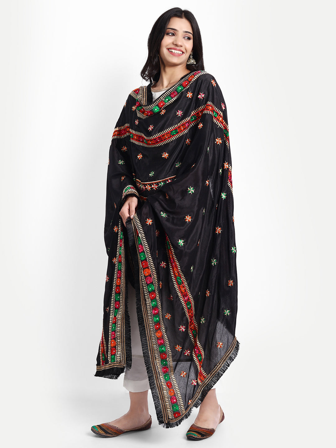 Punjabi Phulkari Embroidered Dupatta Sardarni | Black - Zamour