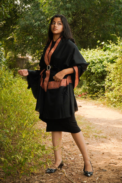 Fine Embroidery Paper Mache Daur Kashmiri Wool Shawl | Black