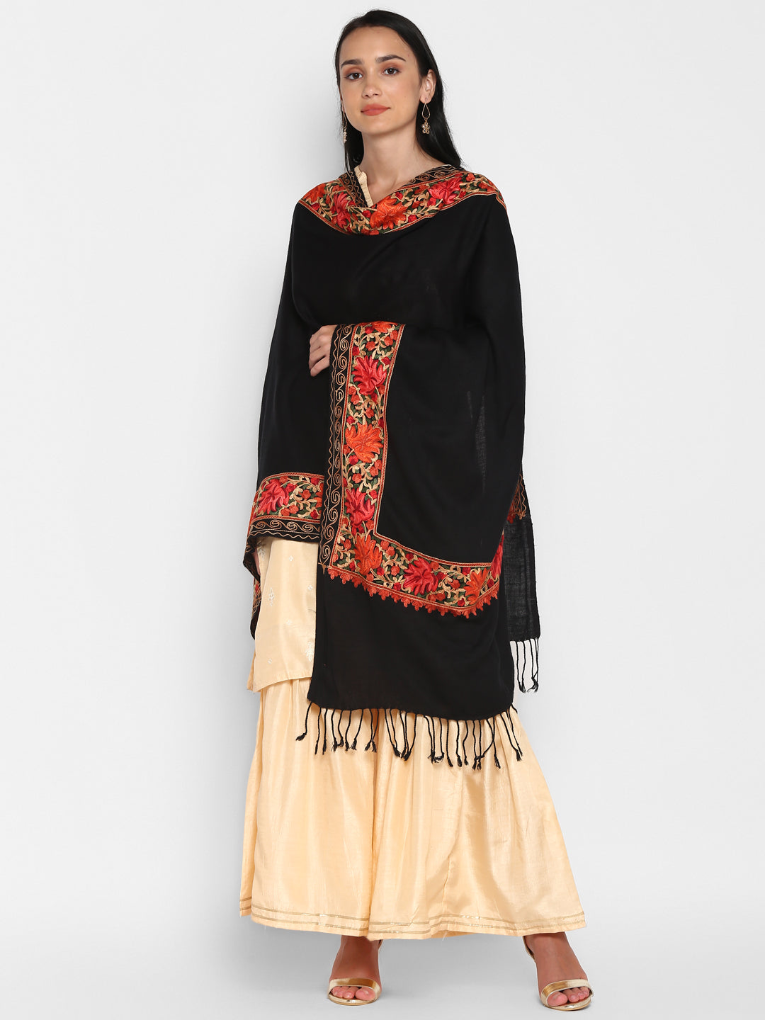 Kashmiri Aari Embroidery Woollen Stole | Black - Zamour